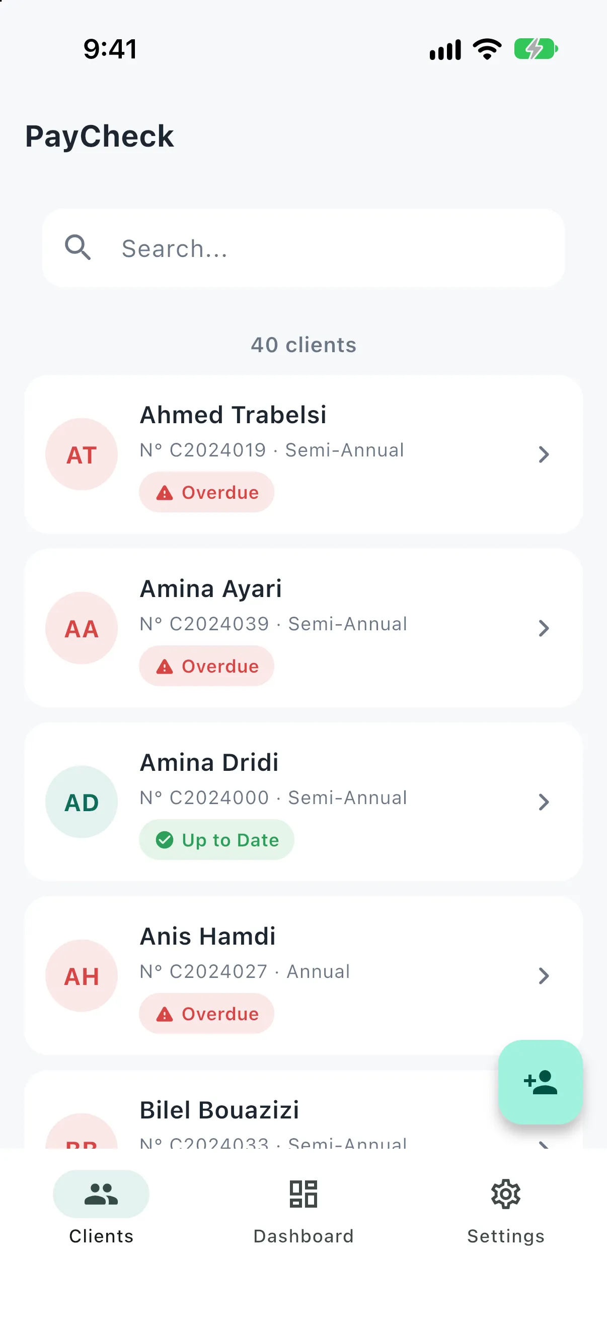 PayCheck client list with overdue and up-to-date badges